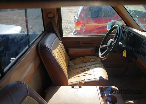 1989 GMC Sierra C1500 z USA, uszkodzony, nr VIN 1GTDC14K5KZ529078